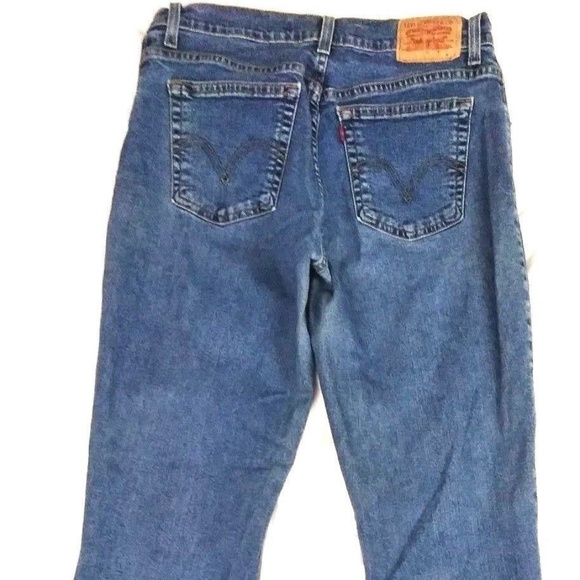 Levi Womens Jeans Size ( 28 X 31 ) 12M 550 Bootcut - Picture 2 of 7